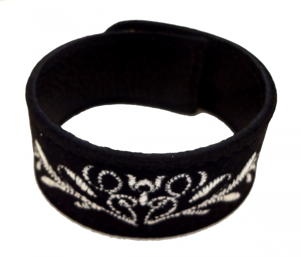 Bild 1 von Armband<br>mit Stickerei 1  / (Ausführung) Herren / (Verschluss) mit Druckknöpfe ( + 2,- &euro; )